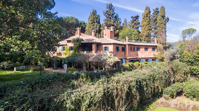 Lussuosa Residenza Che Fu Di Carlo Ponti Sull Appia Antica A Roma Lionard